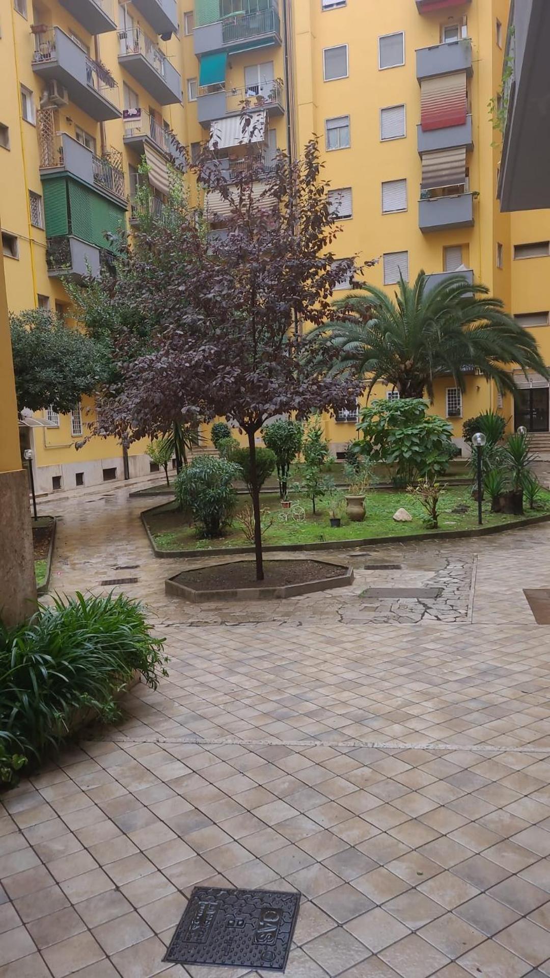 Bed and Breakfast Domus Cinecitta Rom Exterior foto
