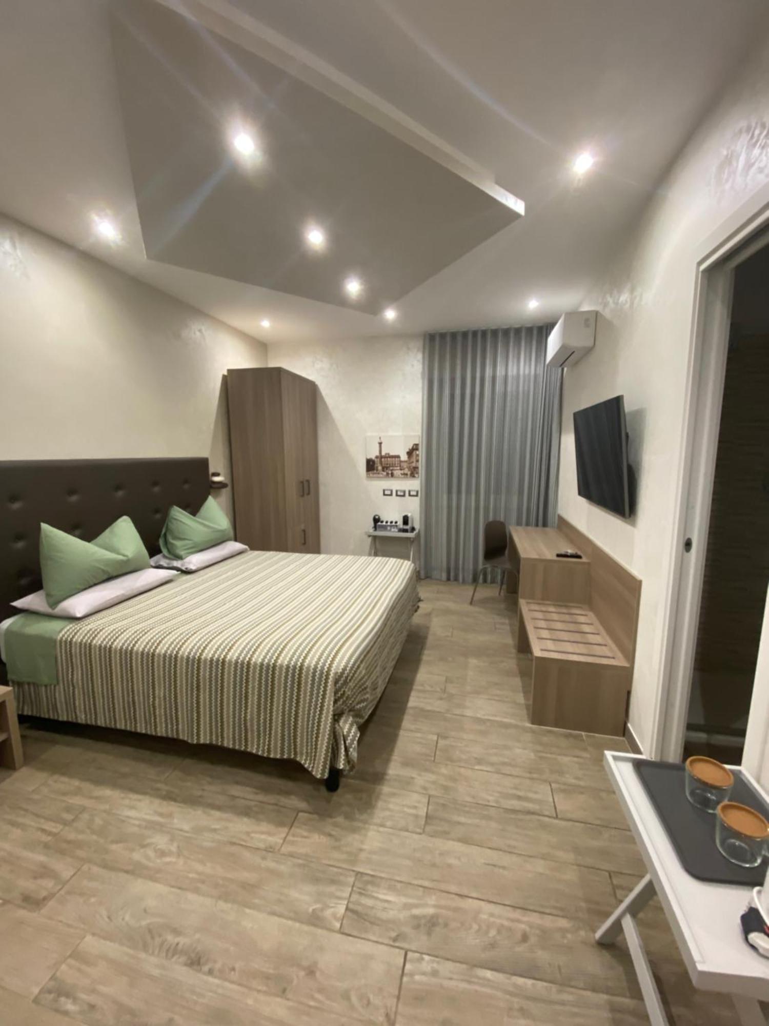 Bed and Breakfast Domus Cinecitta Rom Exterior foto