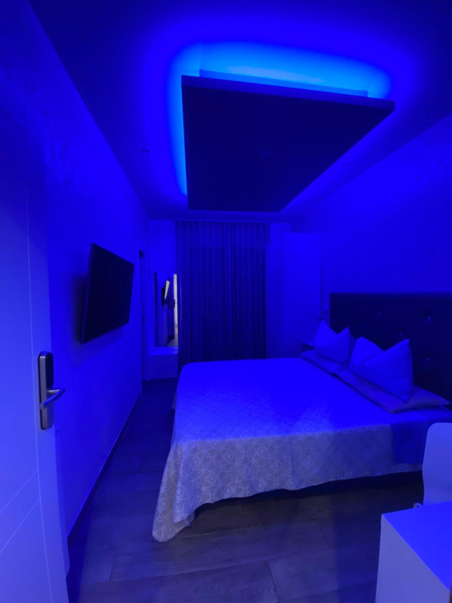 Bed and Breakfast Domus Cinecitta Rom Exterior foto