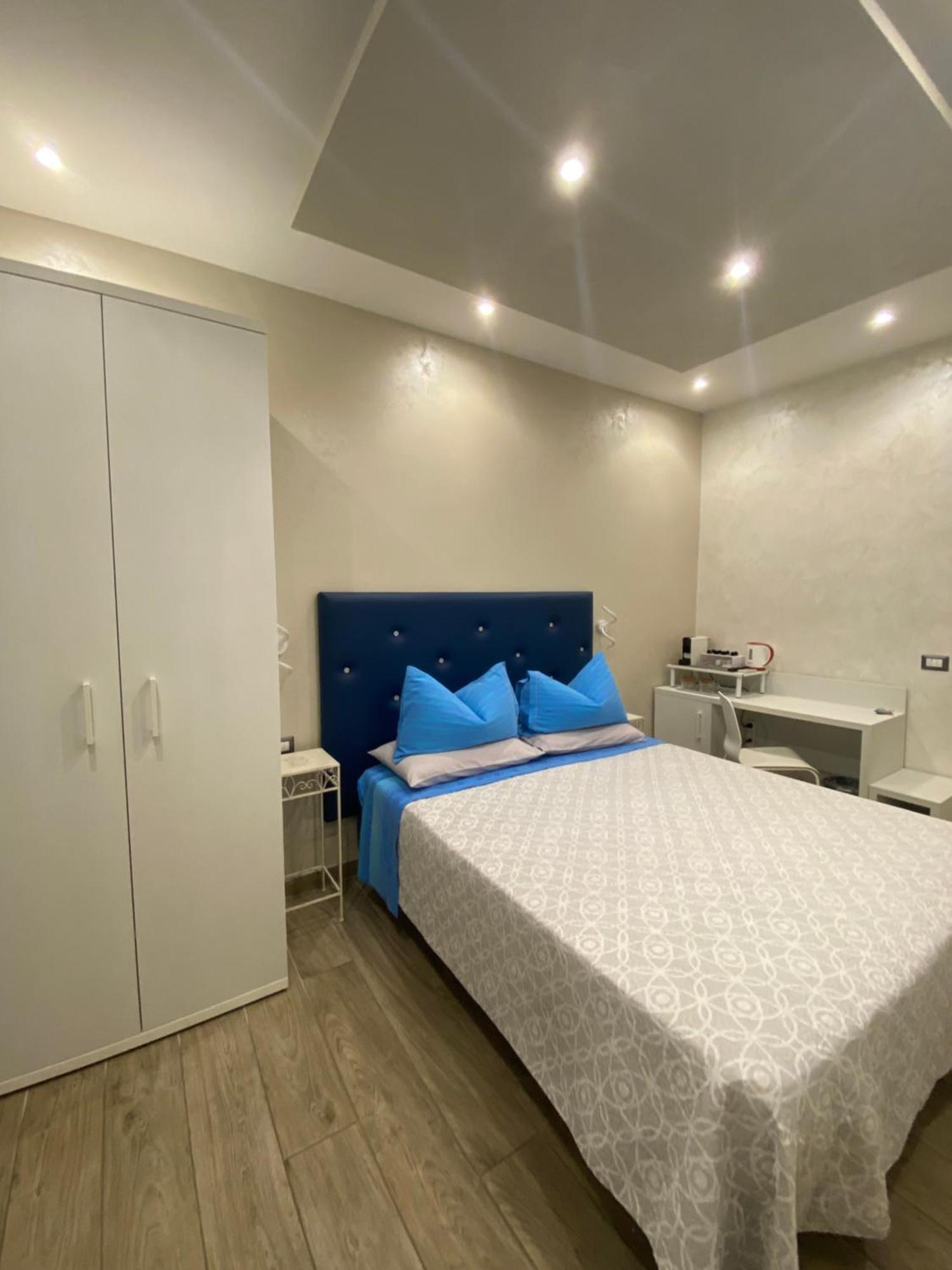 Bed and Breakfast Domus Cinecitta Rom Exterior foto
